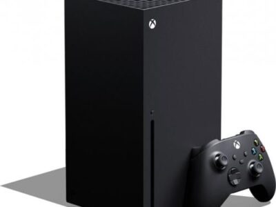 Xbox Series X z oryginalnym padem